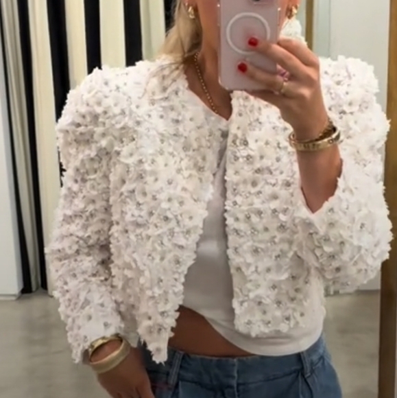 ALICE + OLIVIA Floral Applique Jacket - Picture 10 of 11